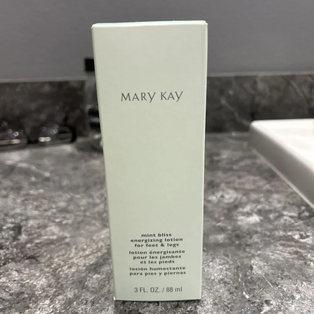 MARY KAY Mint Bliss Energizing Lotion for Feet & Legs 3 Oz Peppermint NEW